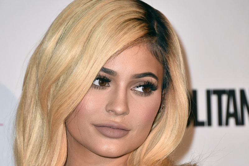 Illustration for article titled Fantasy Kardashian-Jenner League Rankings, Week 2: Dark Horses Commence Running